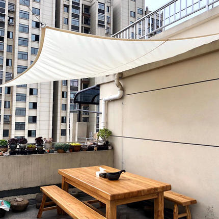 Schaffen Sie einen ruhigen Rückzugsort: Verwandeln Sie Ihren Balkon mit Sichtschutz